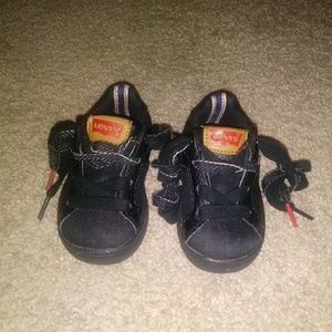 Toddler black denim levi's